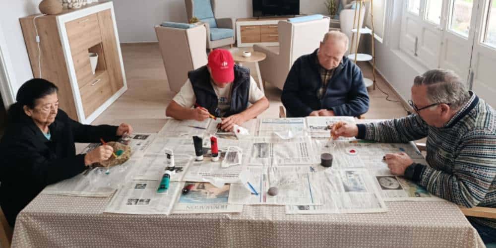 actividades intergeneracionales para conectar mayores y jovenes