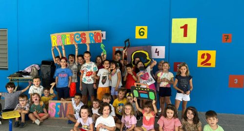 abierto por vacaciones - familias